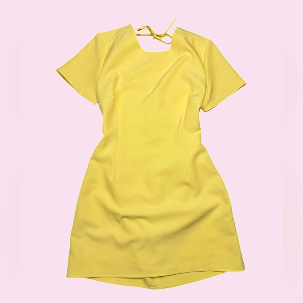 Forever 21 NEW Yellow short sleeve Mini Dress Open back w/ cute tie closures XL